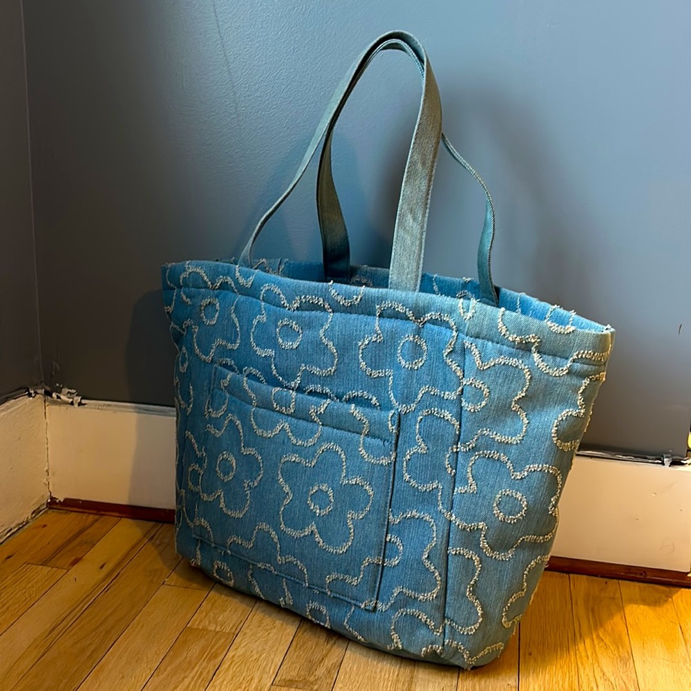 Like new wild fable tote bag